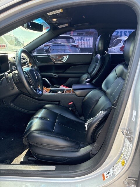 2018 Lincoln Continental Premiere photo 3