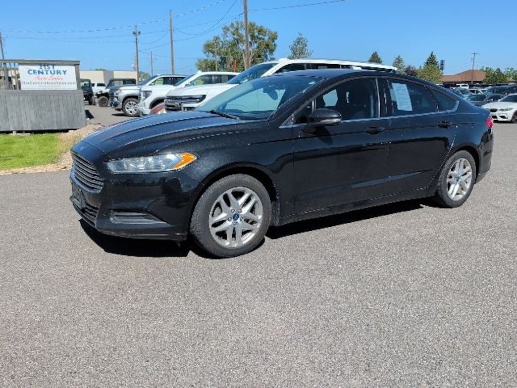 Used 2015 Ford Fusion SE Sedan