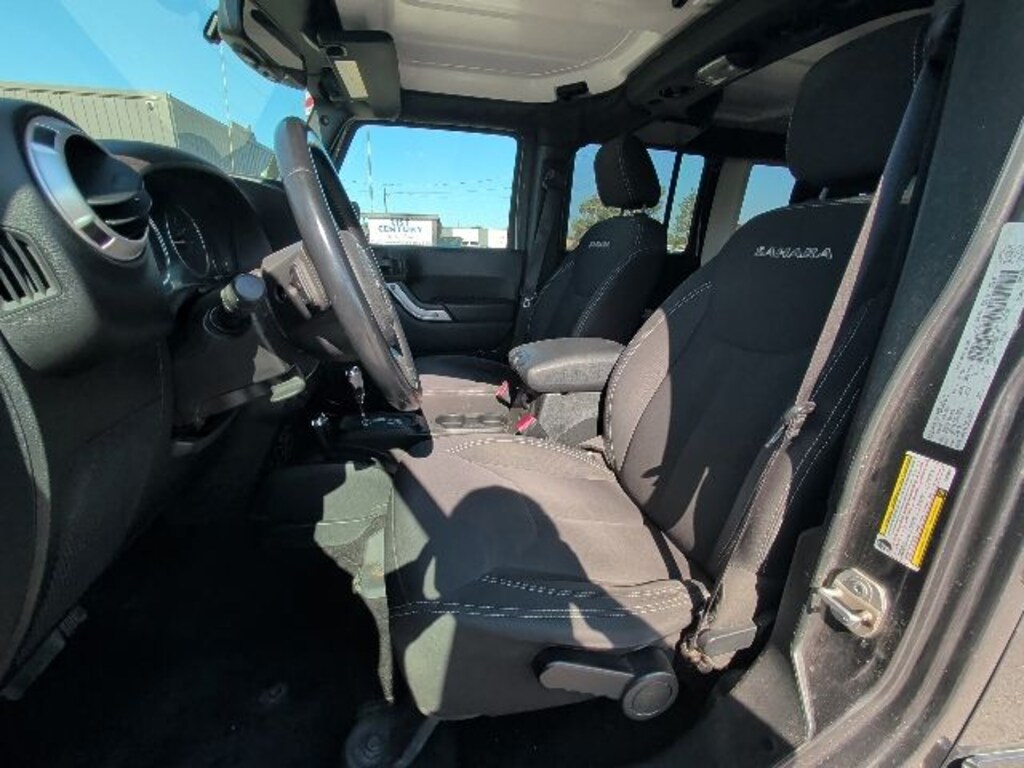 Used 2018 Jeep Wrangler JK Unlimited Sahara 4x4 SUV