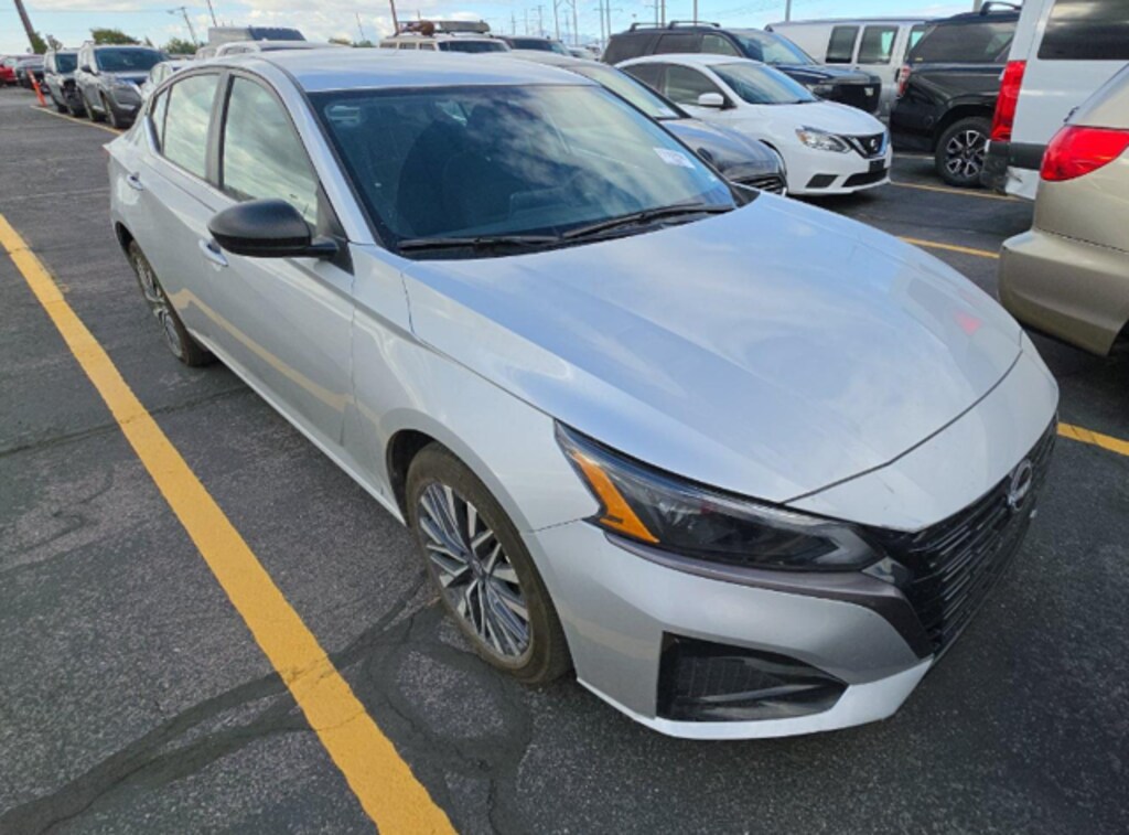 Used 2026 Nissan Altima SV Sedan