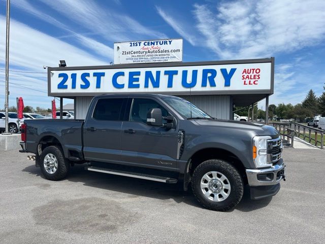 2023 Ford F-350 XLT 4x4 Crew Cab 8' Box SRW's photo