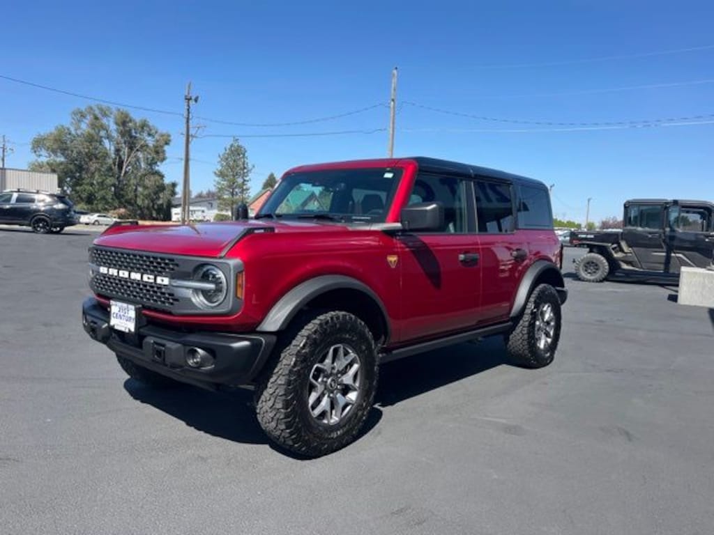 Used 2025 Ford Bronco Badlands SUV