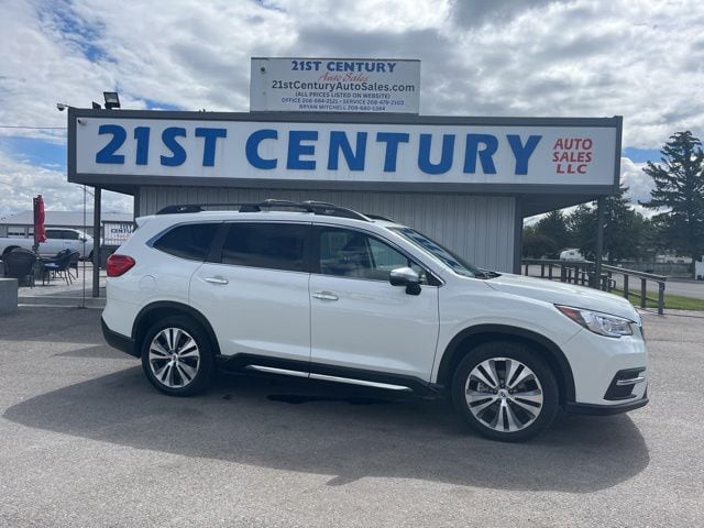 2022 Subaru Ascent Touring's photo