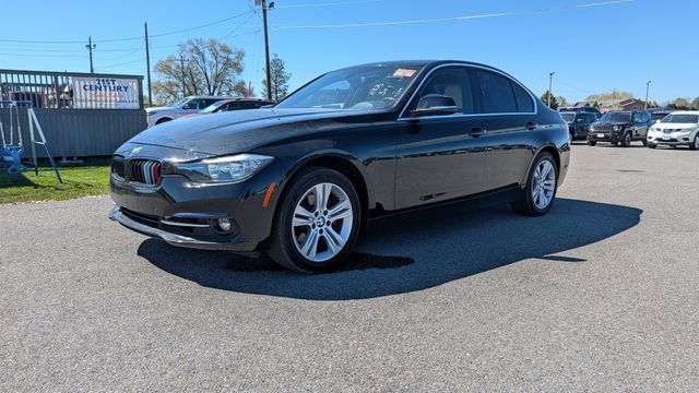 2017 BMW 3 Series 330i Sedan's photo