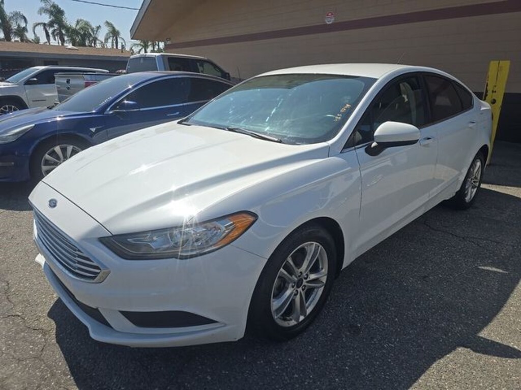 Used 2018 Ford Fusion SE Sedan