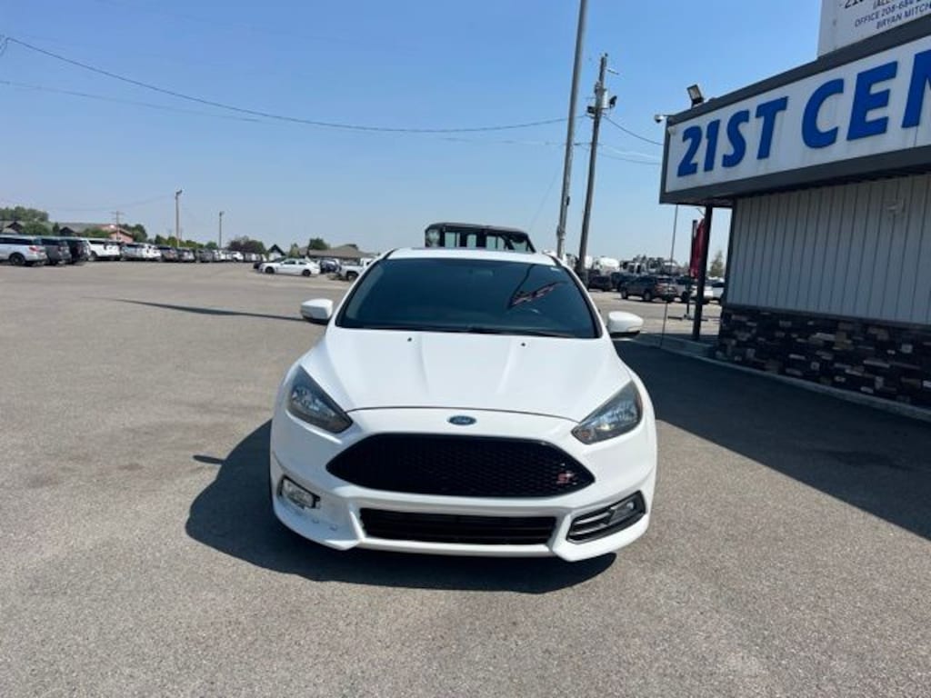 Used 2016 Ford Focus ST Base Hatchback
