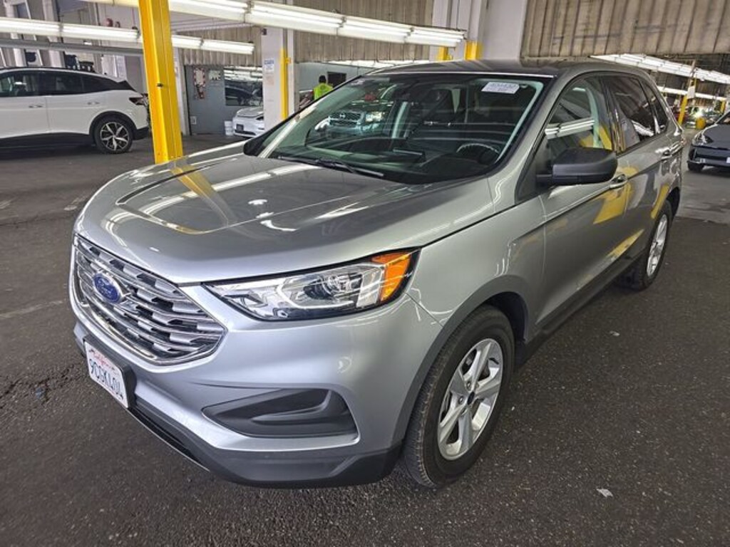 Used 2022 Ford Edge SE SUV