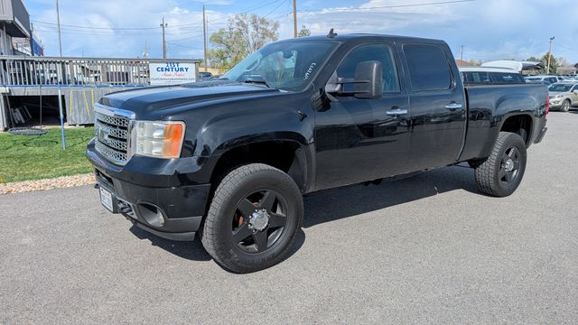 2011 GMC Sierra 4WD Crew Cab Standard Box's photo