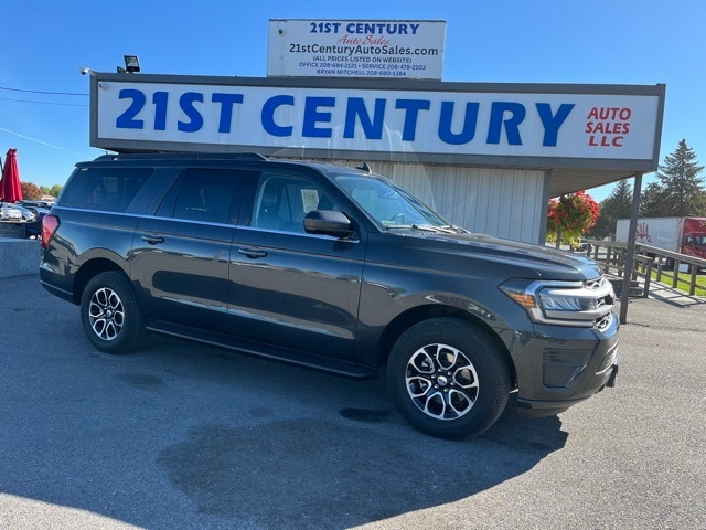 2023 Ford Expedition XLT's photo