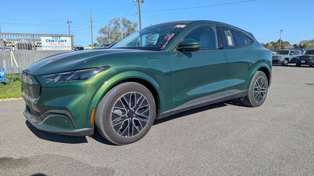 2025 Ford Mustang-Mach-e Premium's photo
