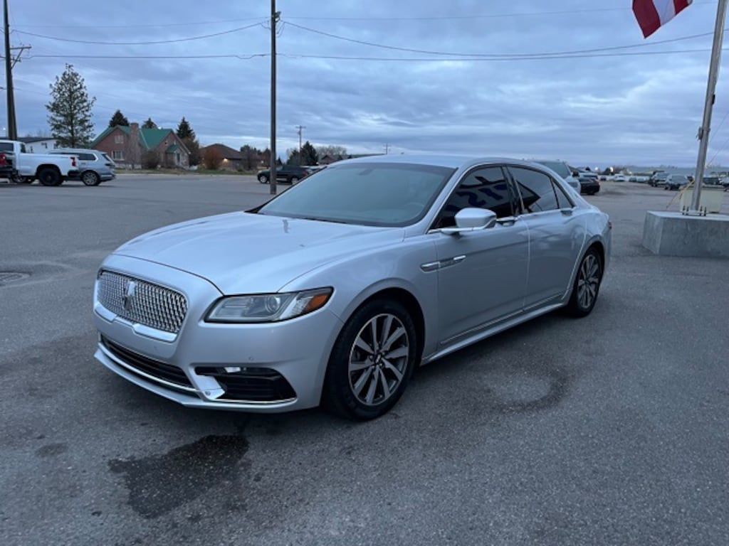 Used 2018 Lincoln Continental Premiere Sedan