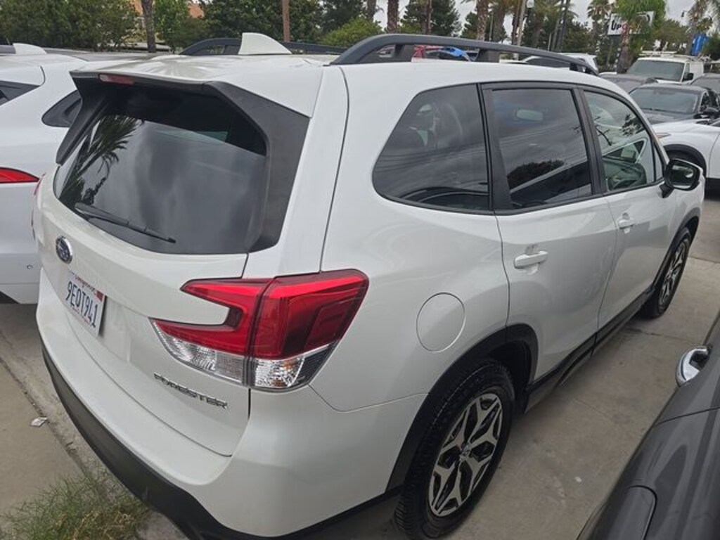 Used 2023 Subaru Forester Premium SUV