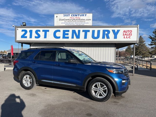 2022 Ford Explorer XLT 4WD's photo