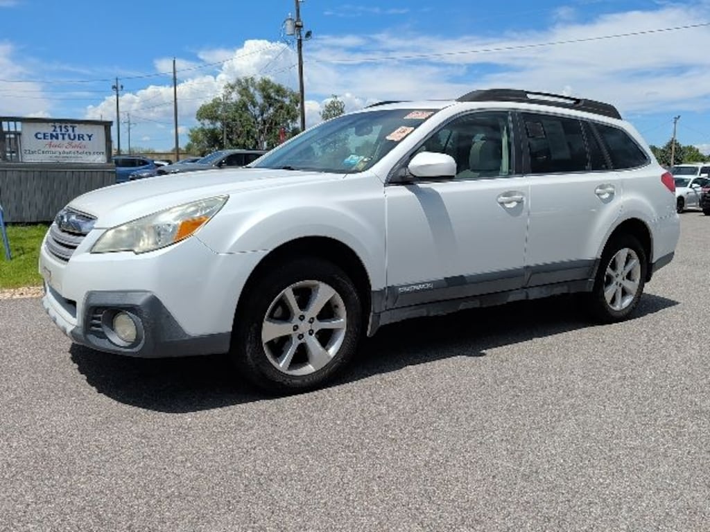 Used 2013 Subaru Outback 2.5i Limited (CVT) SUV