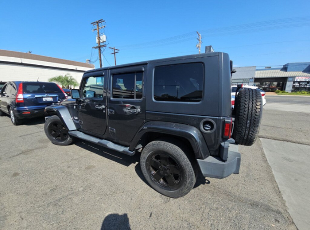 Used 2010 Jeep Wrangler Unlimited Sahara SUV