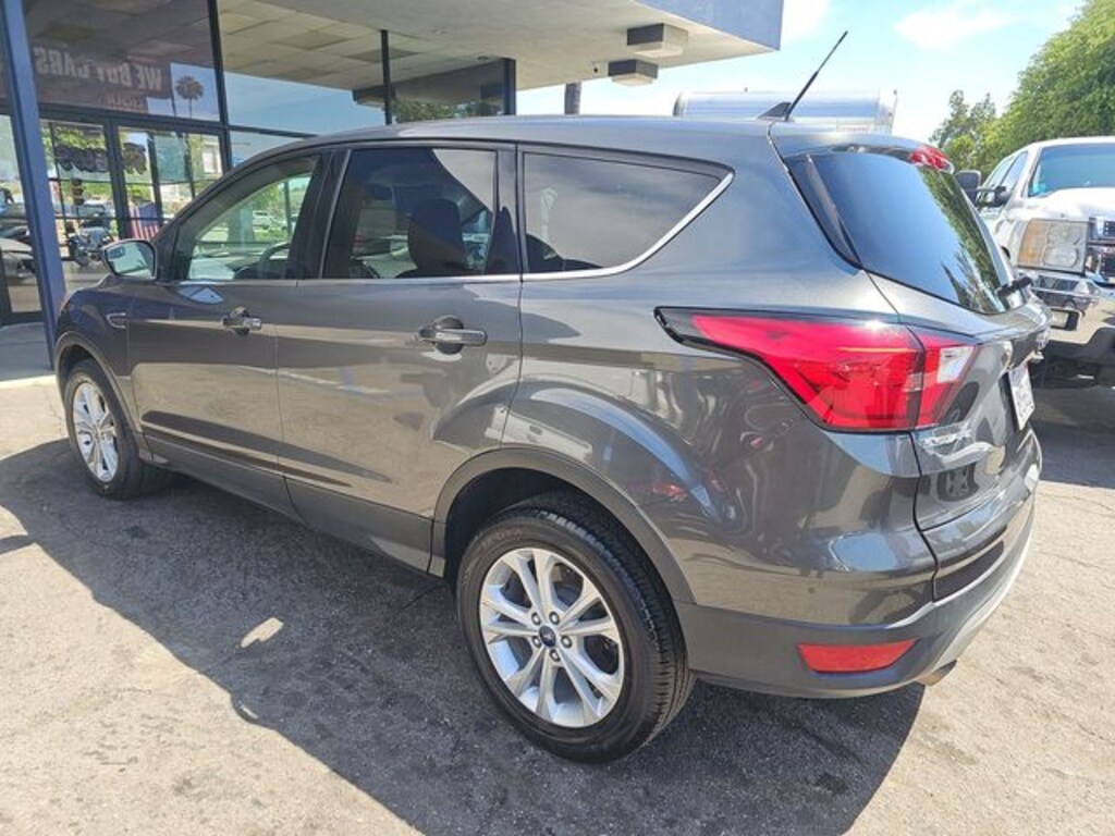 Used 2019 Ford Escape SE SUV
