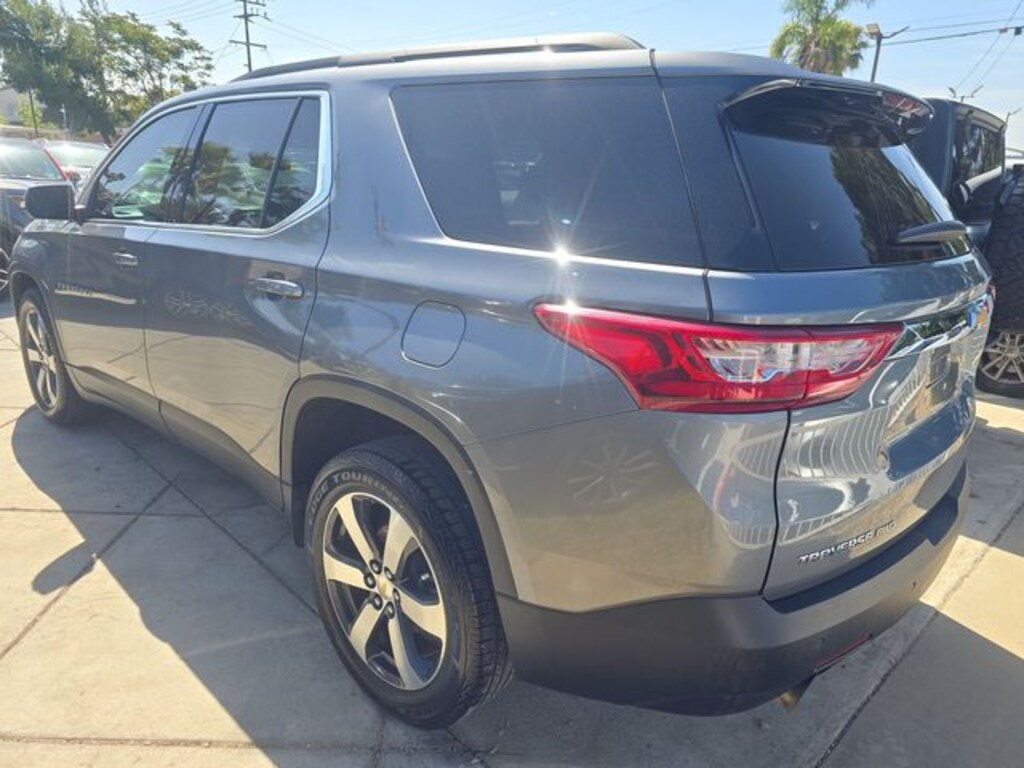 Used 2021 Chevrolet Traverse LT Leather SUV