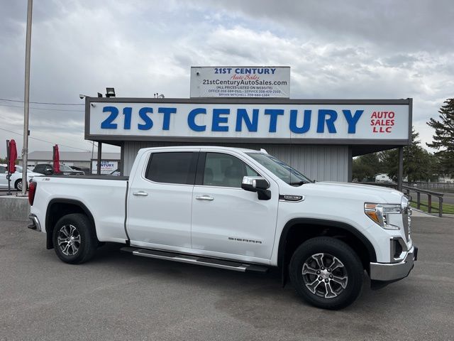 2022 GMC Sierra SLT 4WD Crew Cab Short Box's photo