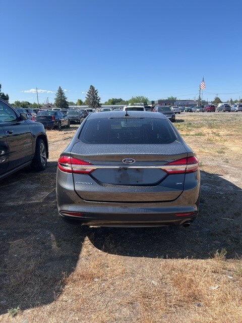2018 Ford Fusion SE photo 3