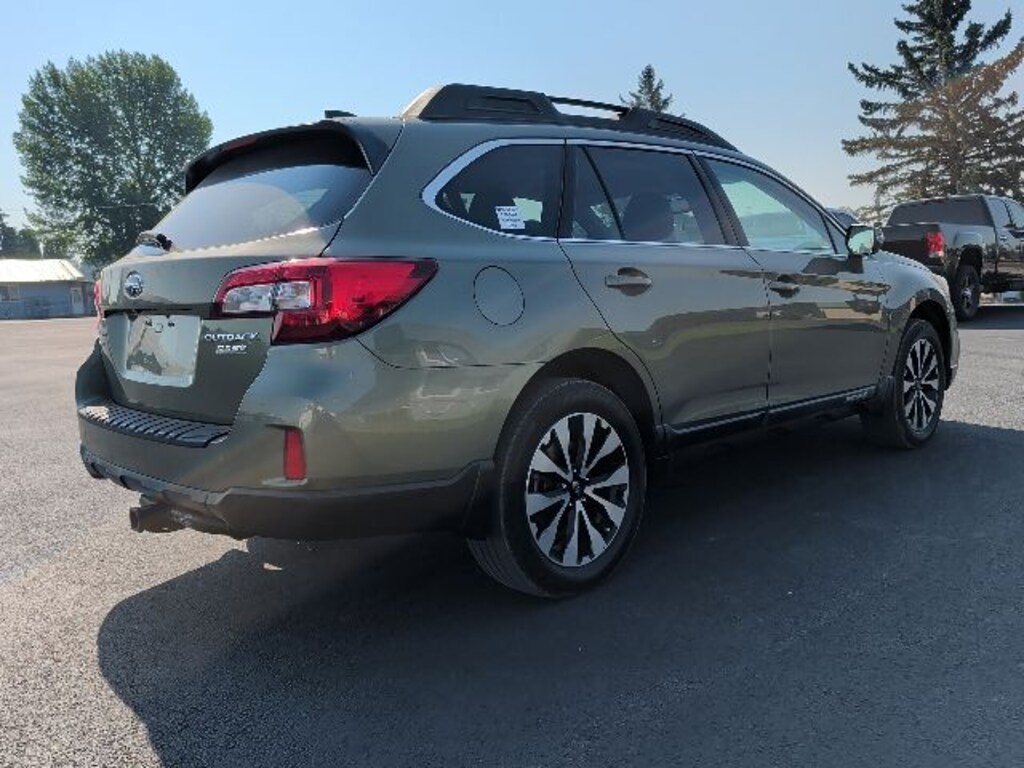 Used 2017 Subaru Outback 2.5i Limited with SUV