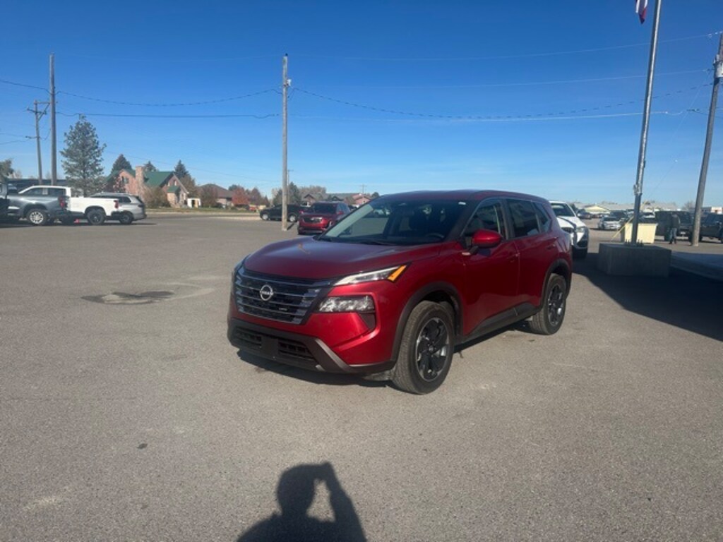 Used 2024 Nissan Rogue SV SUV