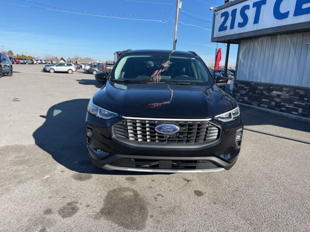 Used 2025 Ford Escape Platinum SUV