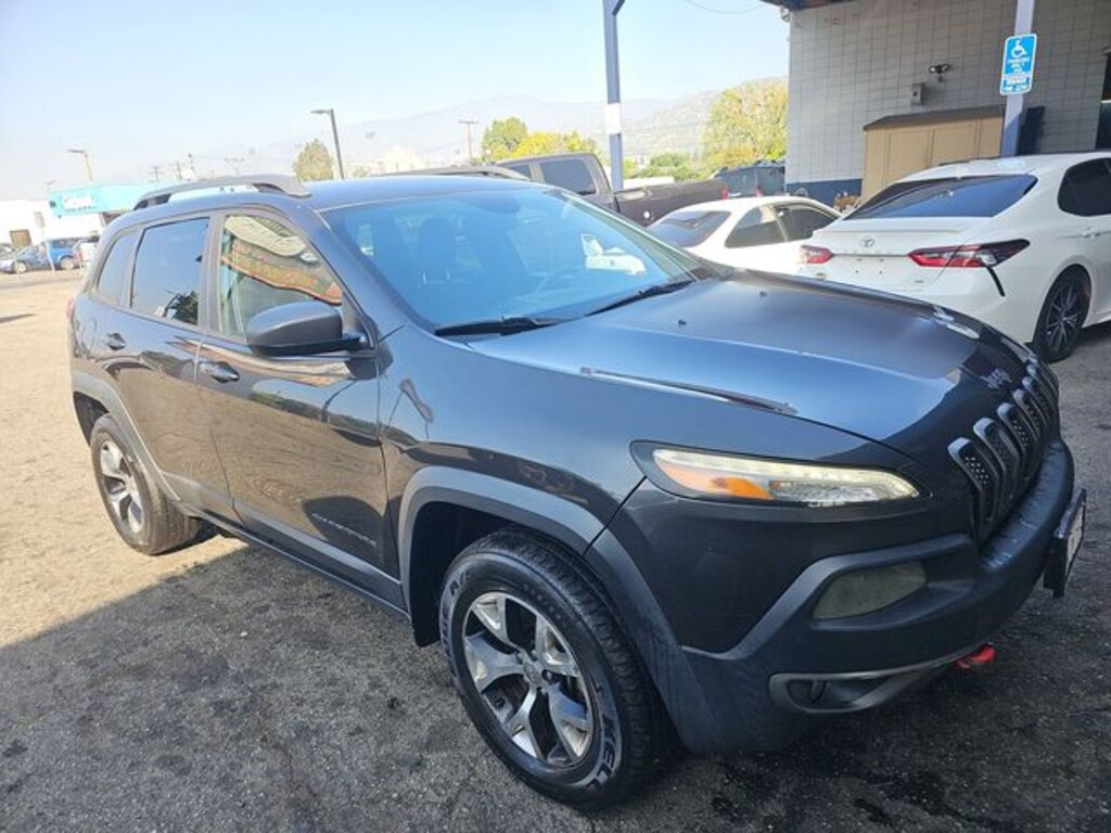 Used 2016 Jeep Cherokee Trailhawk 4x4 SUV