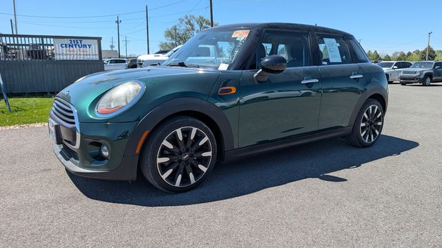2017 MINI Cooper 4 Door's photo