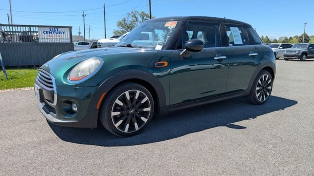 Used 2017 MINI Hardtop 4 Door Cooper Hatchback