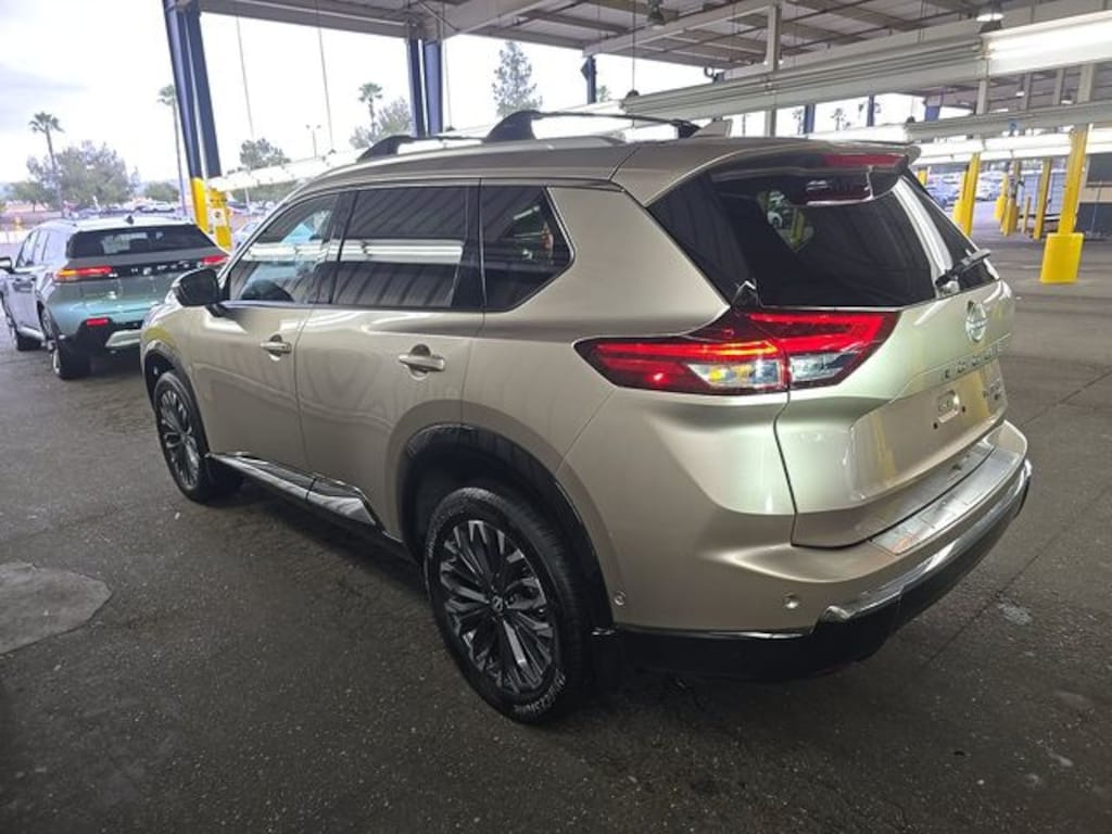 Used 2026 Nissan Rogue Platinum SUV