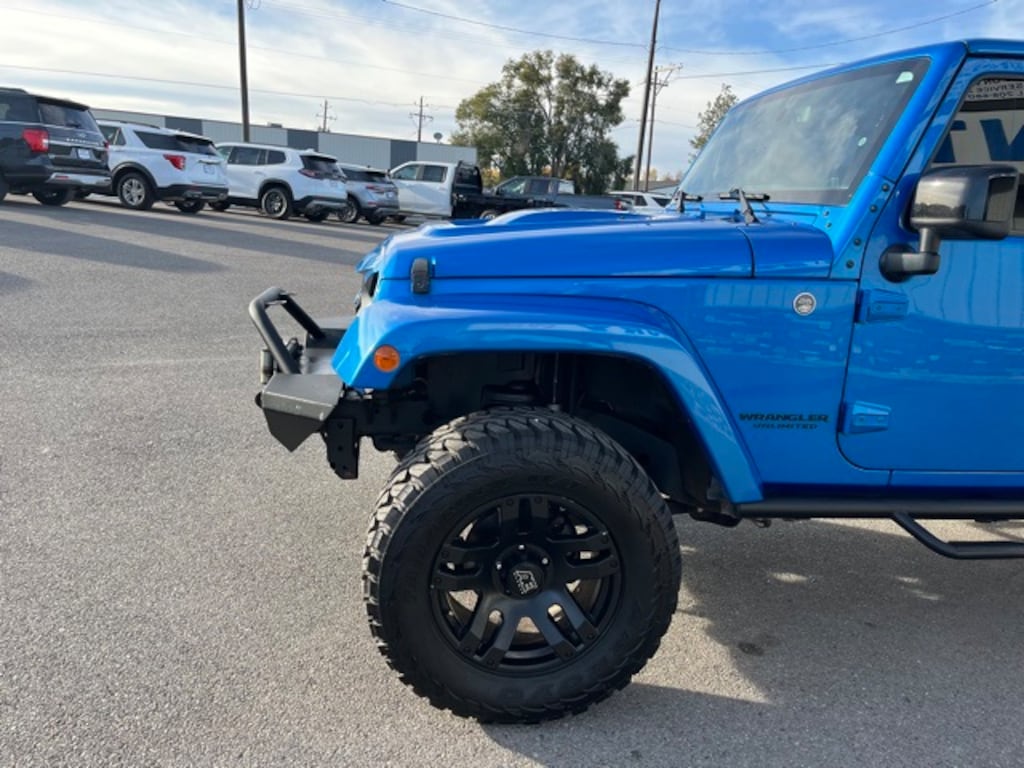 Used 2015 Jeep Wrangler Unlimited Sahara 4x4 SUV