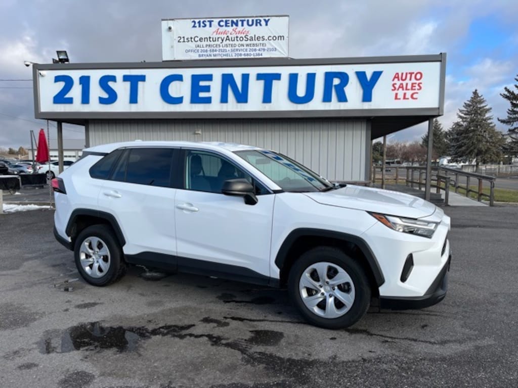 Used 2024 Toyota RAV4 LE SUV