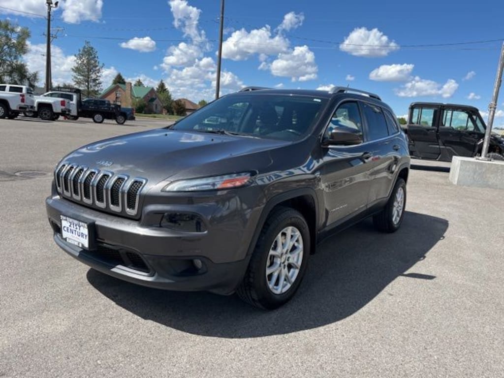 Used 2015 Jeep Cherokee Latitude 4x4 SUV