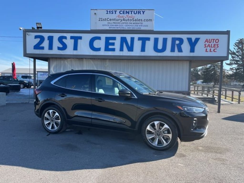 Used 2025 Ford Escape Platinum SUV