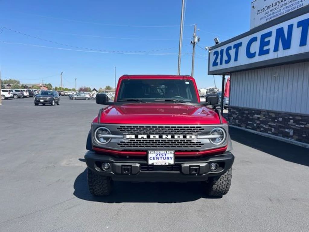 Used 2025 Ford Bronco Badlands SUV