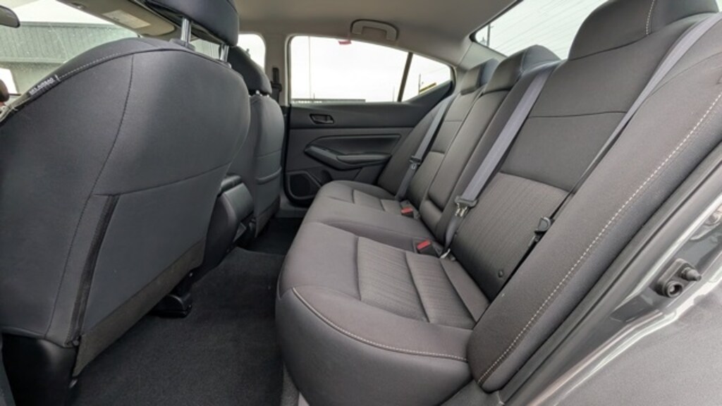 Used 2024 Nissan Altima 2.5 SV Sedan