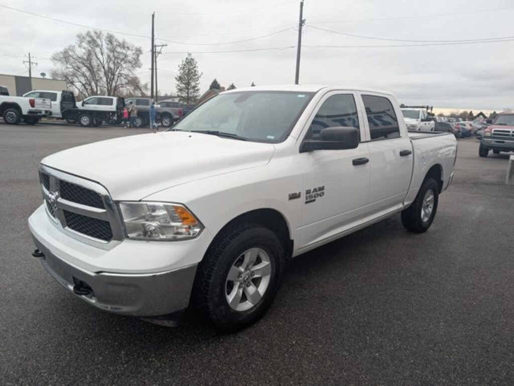 Used 2022 Ram 1500 Classic SLT Truck Crew Cab