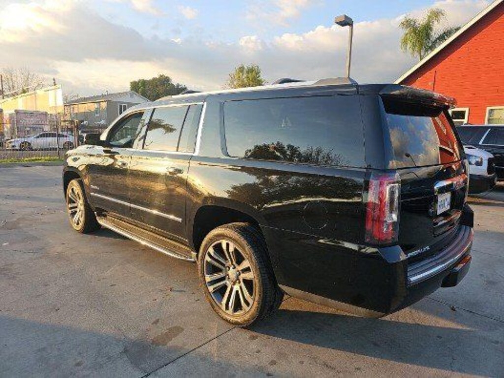Used 2019 GMC Yukon XL Denali SUV