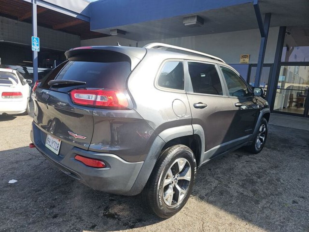 Used 2016 Jeep Cherokee Trailhawk 4x4 SUV