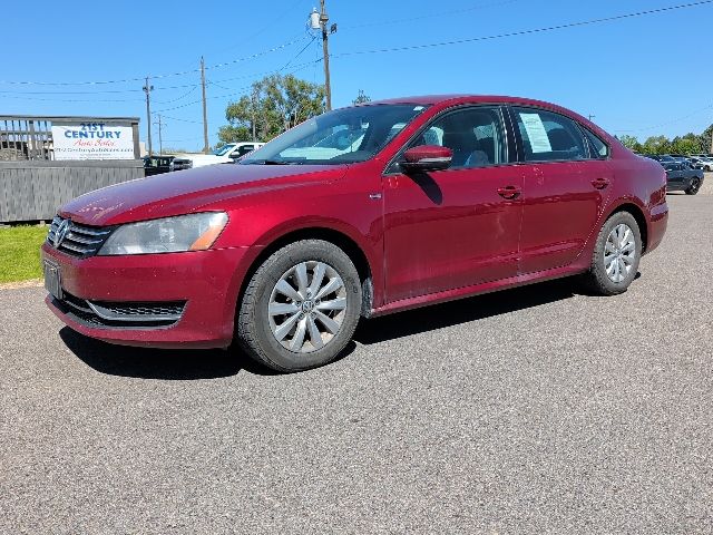 2015 Volkswagen Passat 1.8T S DSG PZEV's photo