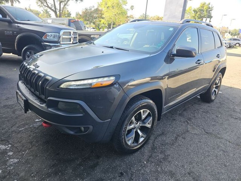 Used 2016 Jeep Cherokee Trailhawk 4x4 SUV