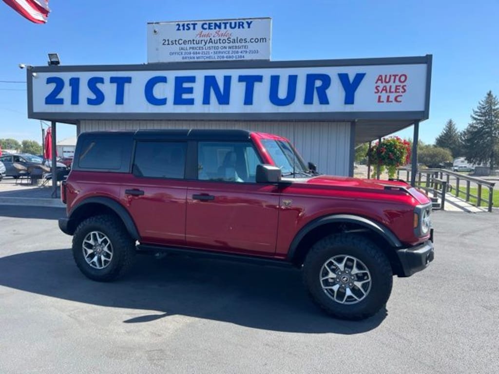 Used 2025 Ford Bronco Badlands SUV