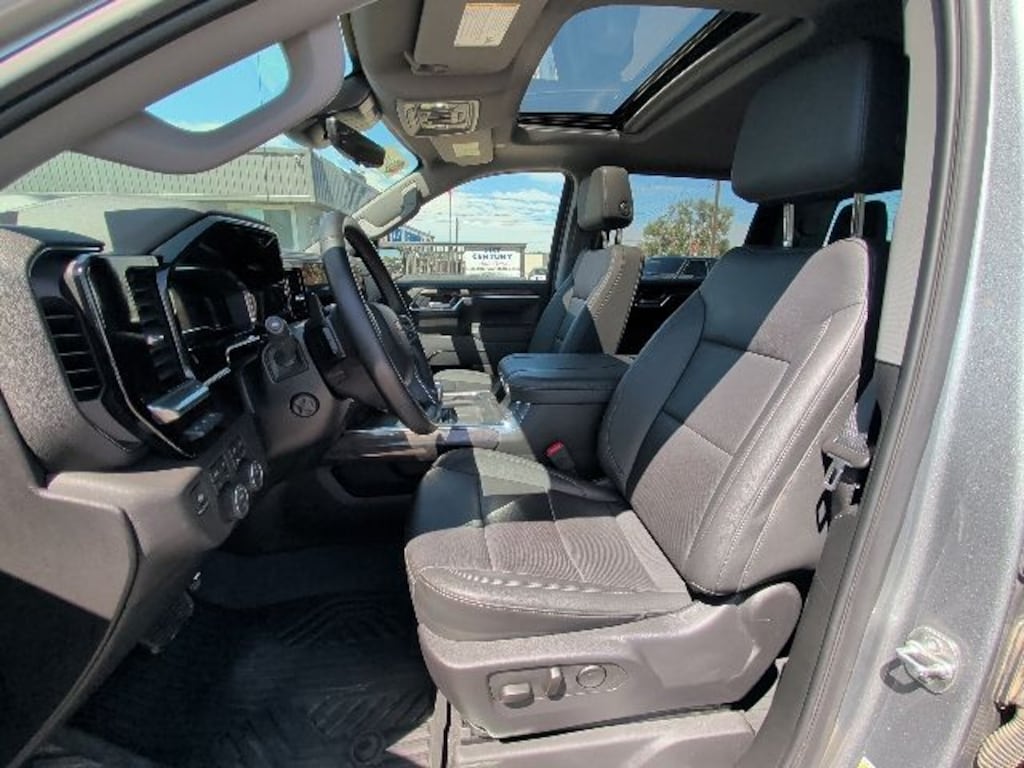 Used 2025 Chevrolet Silverado 1500 LTZ Truck Crew Cab