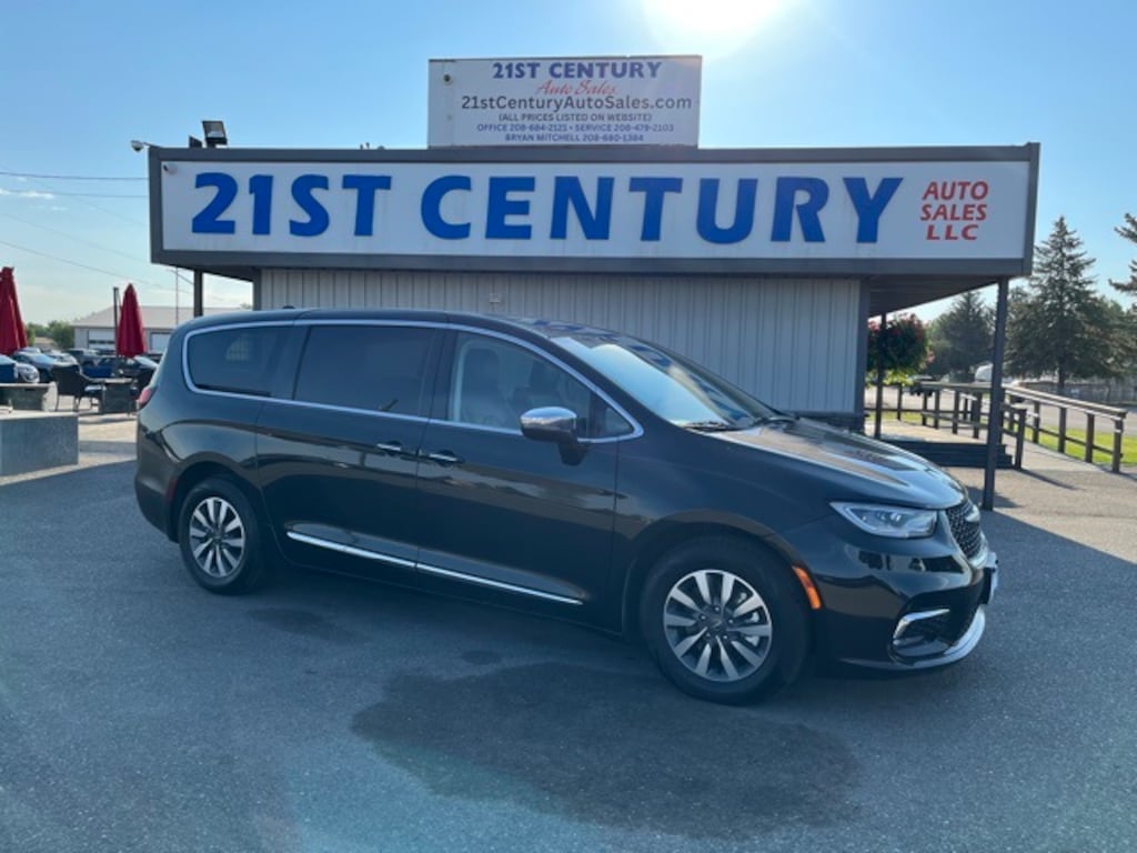 Used 2023 Chrysler Pacifica Plug-In Hybrid Limited Van Passenger Van