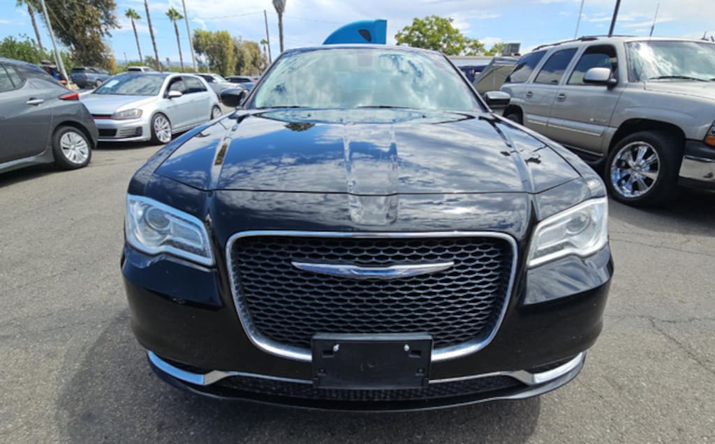 Used 2017 Chrysler 300 Limited Sedan