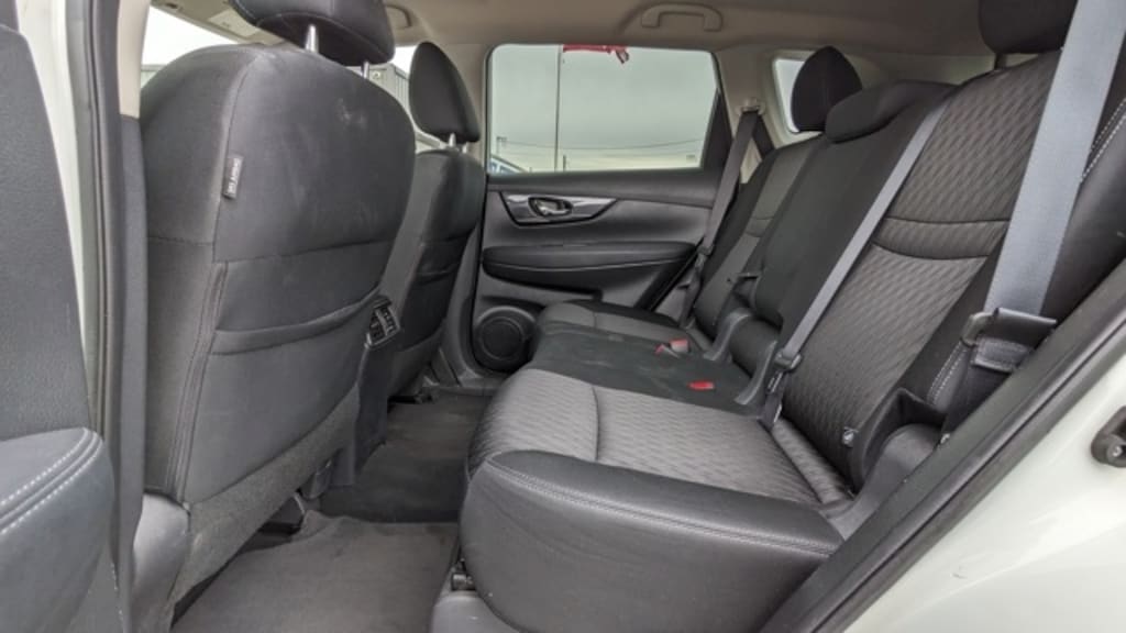 Used 2019 Nissan Rogue SV SUV
