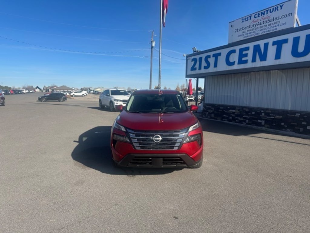 Used 2024 Nissan Rogue SV SUV