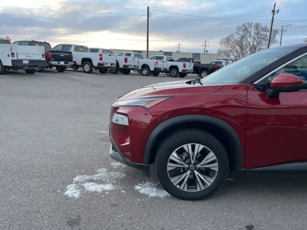 Used 2021 Nissan Rogue SV SUV
