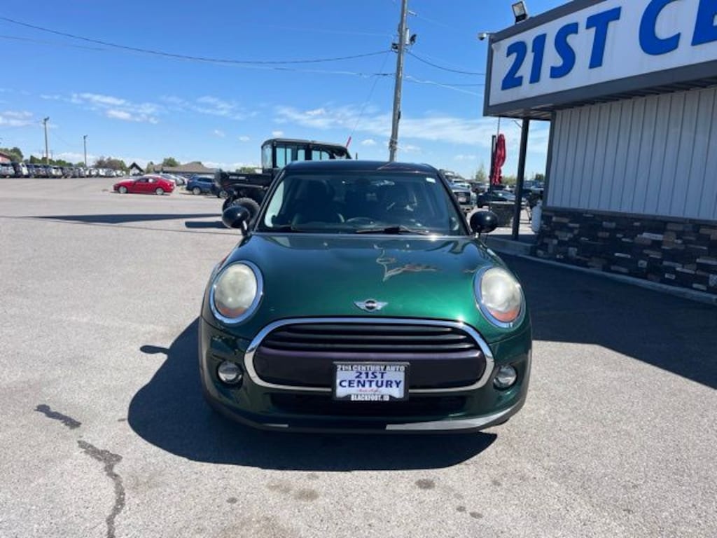 Used 2017 MINI Hardtop 4 Door Cooper Hatchback