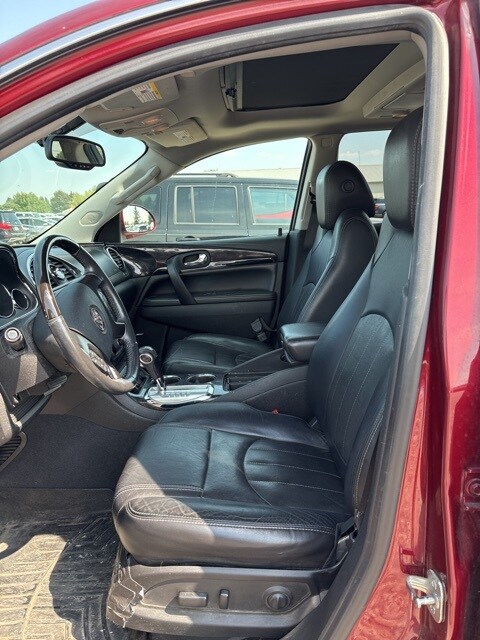 2016 Buick Enclave Leather photo 3